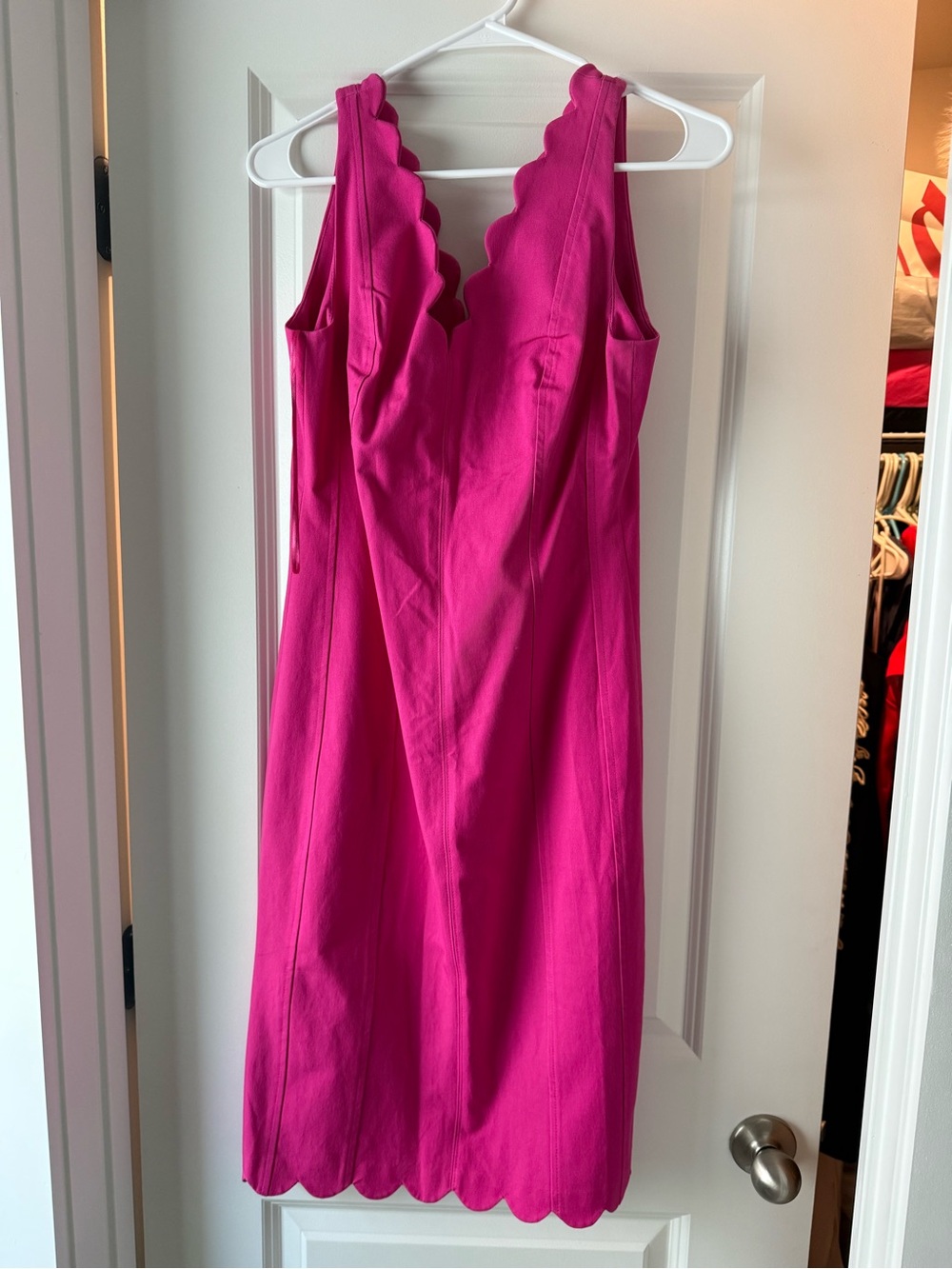 Banana Republic Fuscia Scallop-Edge Sleeveless Dress, size 6 (NWT!)✨